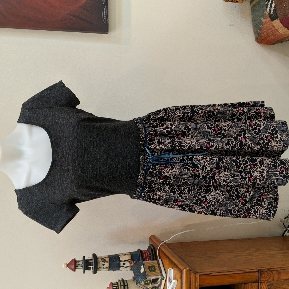 Maison Jules Women's Navy Blue Lined Midi Dress Size Small